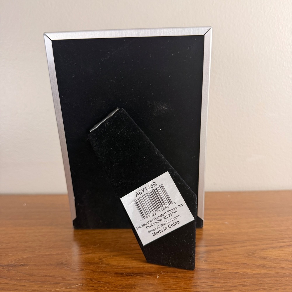 Mainstays Brushed Silver 4x6 Picture Frame Glass Tabletop Photo Frame - Picture 3 of 5